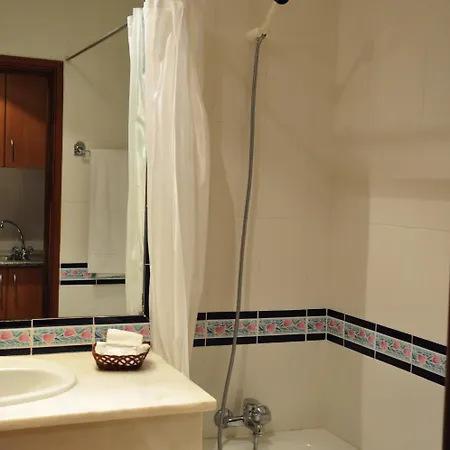 Marta Apartahotel 3*