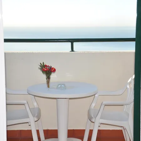 Marta Apartahotel 3*