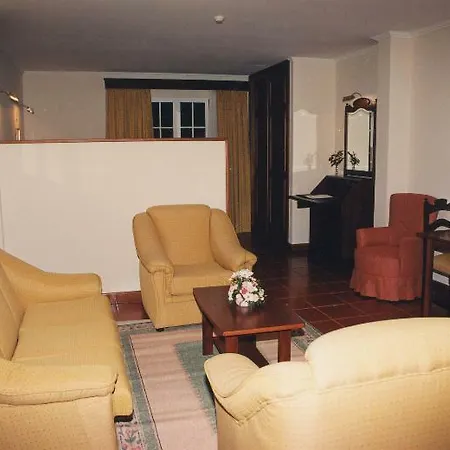 Apartahotel Marta 3*